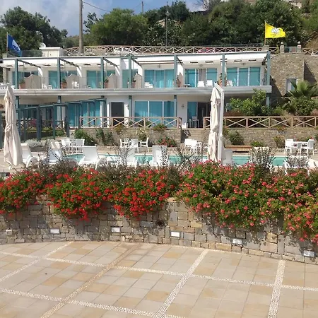 Promenade Bleu 4*